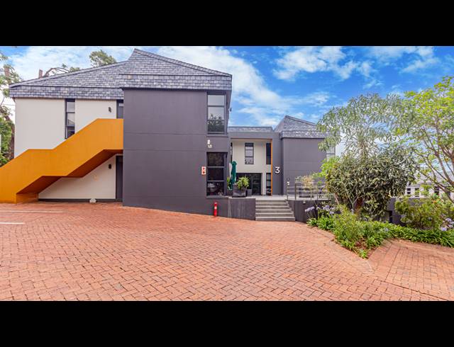240M² OFFICE TO LET IN DUNKELD WEST